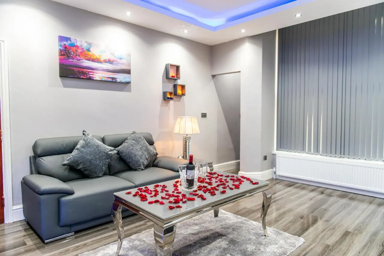 Aphrodite Suites Bradford  0*, Bradford (West Yorkshire)