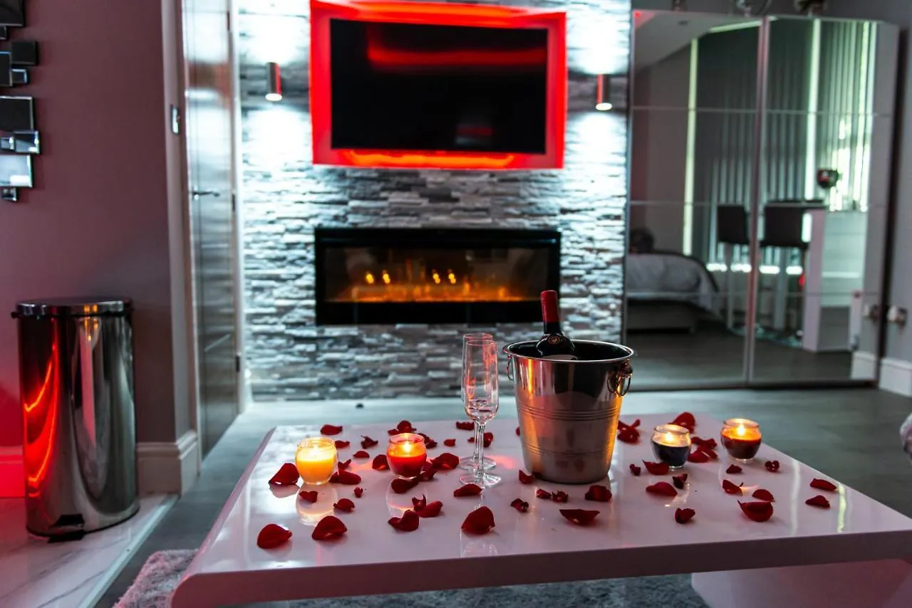 Apartment Aphrodite Suites Bradford