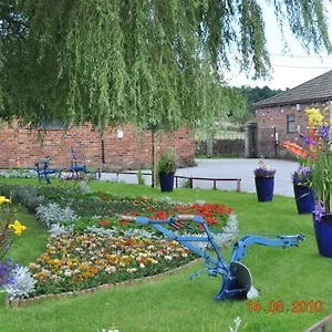 Model Farm Farm stay